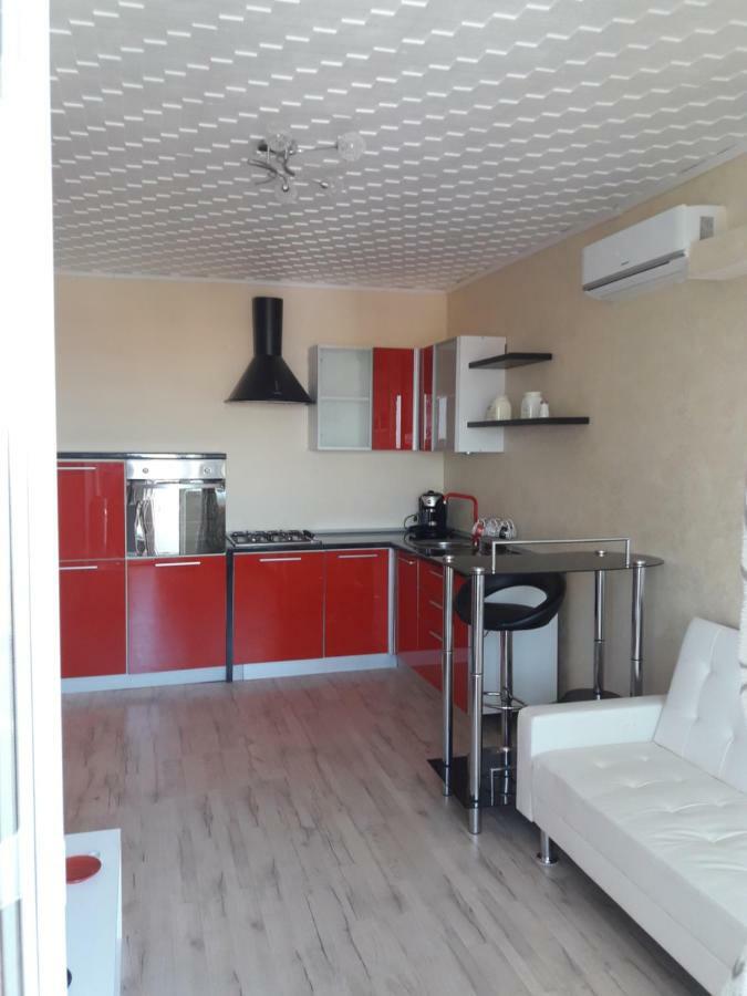 Ana'S Apartment Oradea Luaran gambar