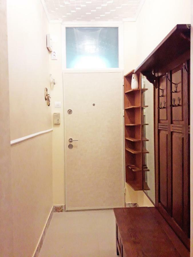 Ana'S Apartment Oradea Luaran gambar